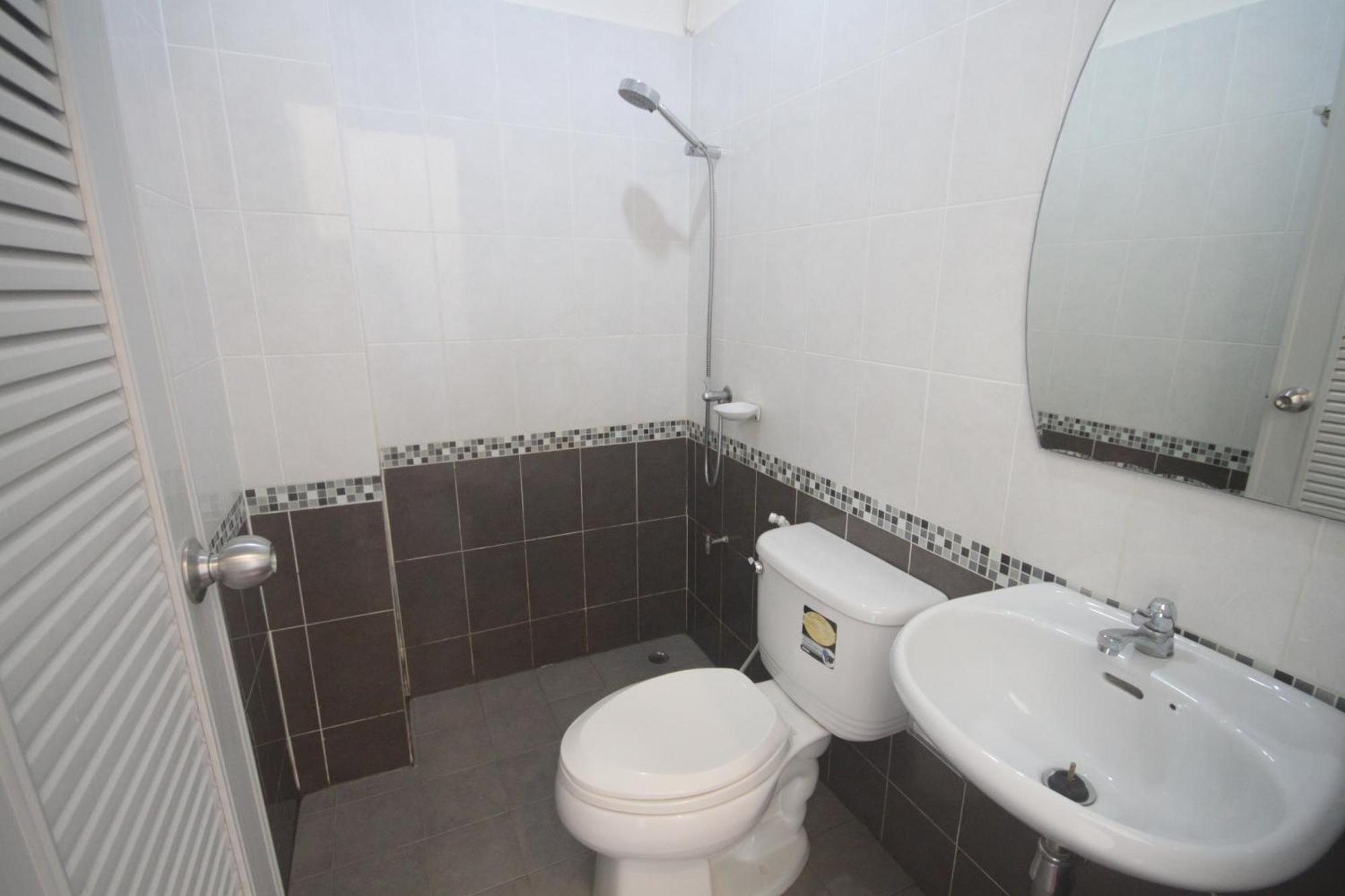 Myplace@Surat Hotel Surat Thani Phòng bức ảnh